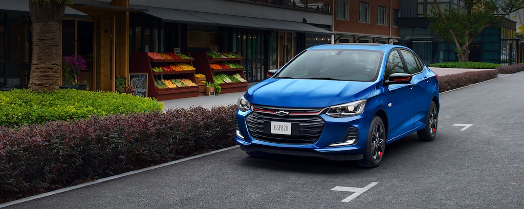 Personaliza tu Onix 2024, sedán deportivo con accesorios originales Chevrolet, que añaden estilo y funcionalidad